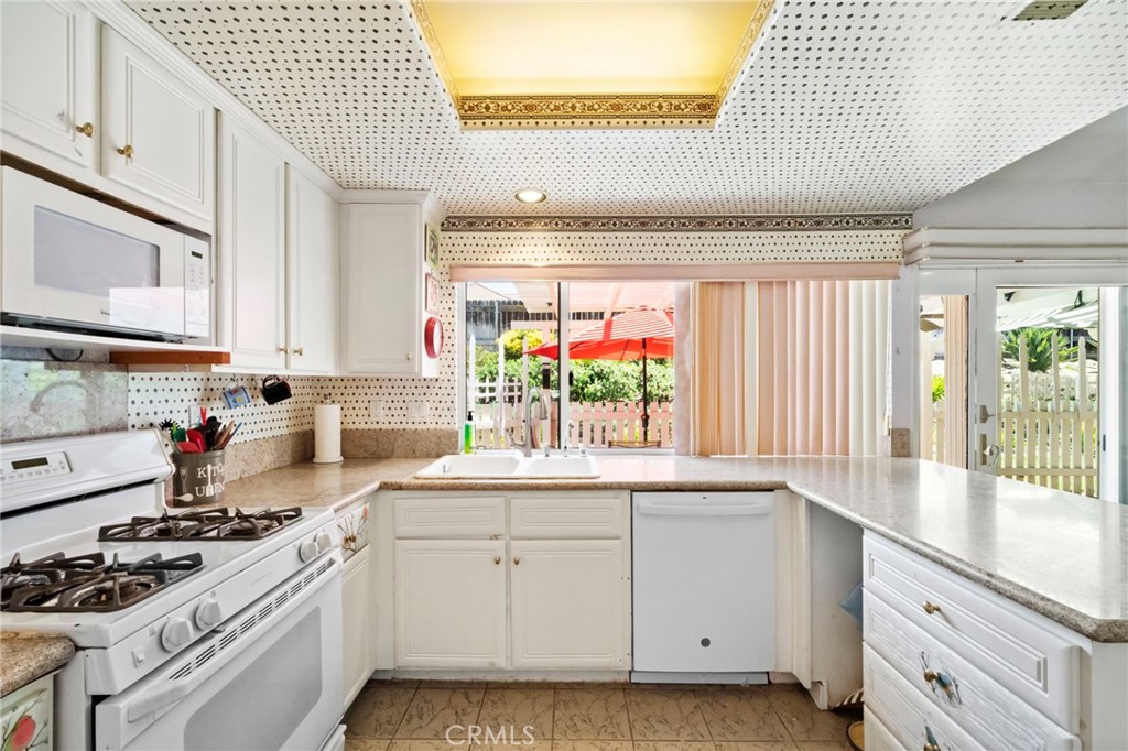 6220 E Palo Alto Drive