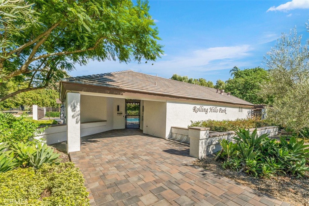 25732 Weston Drive