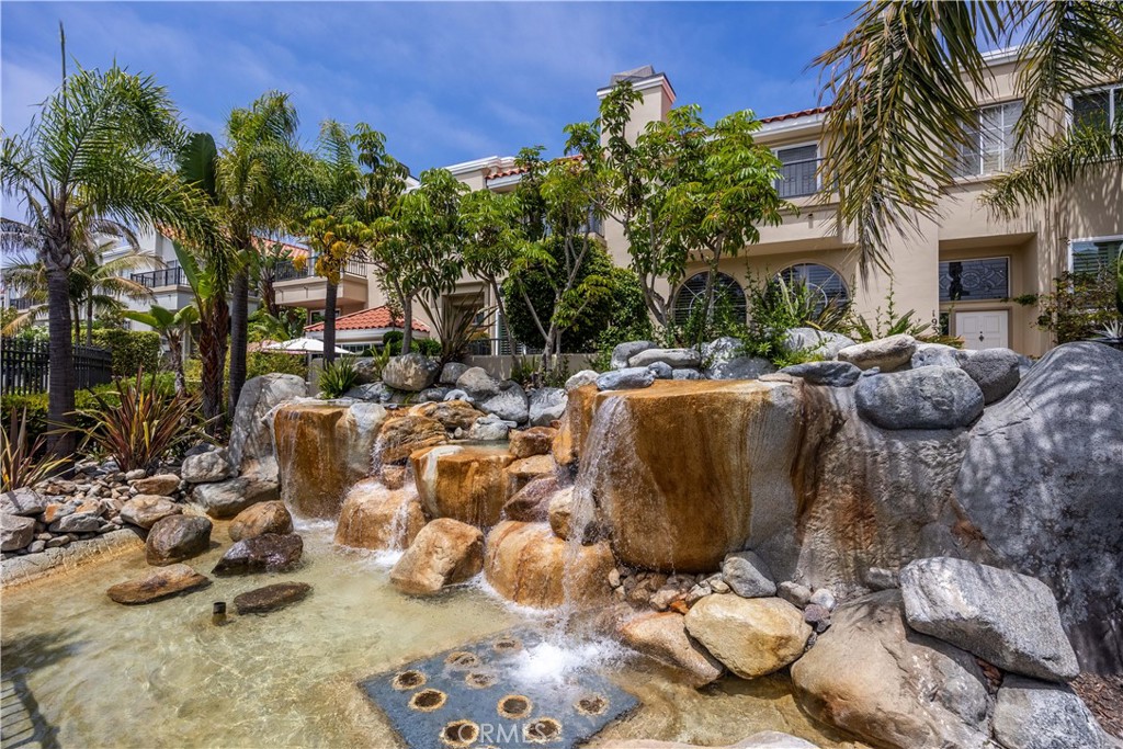 19341 Sawgrass Lane