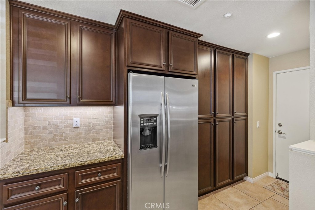 45 Brownstone Way