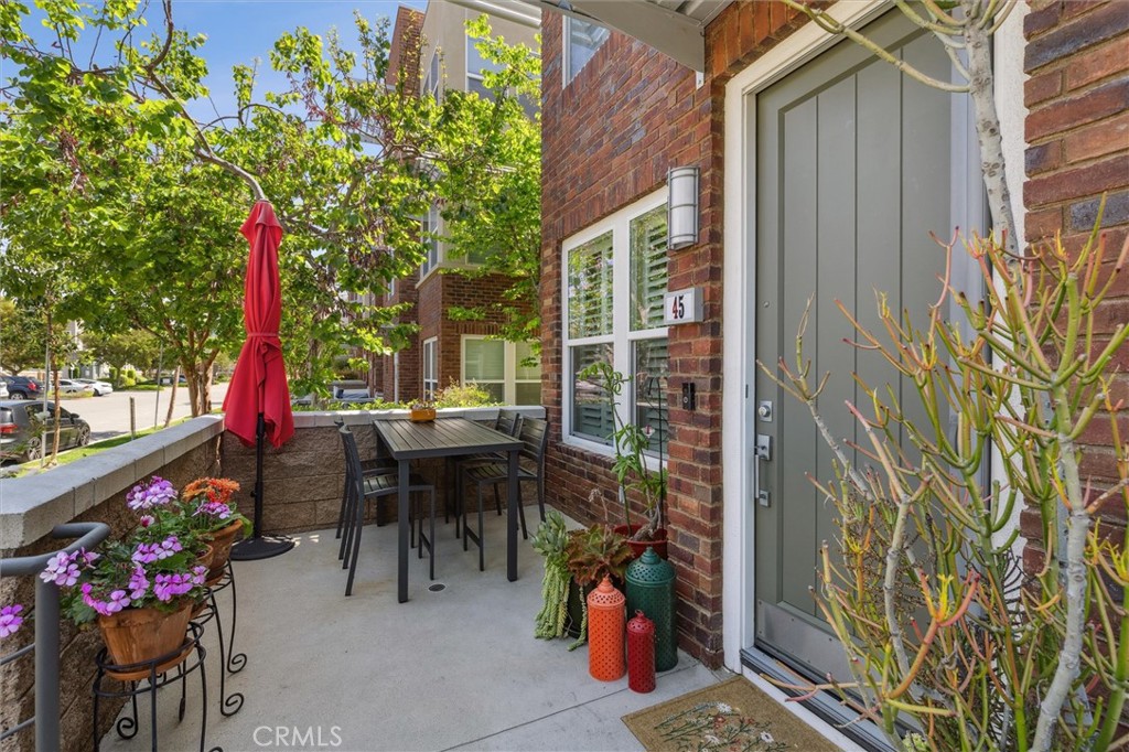 45 Brownstone Way