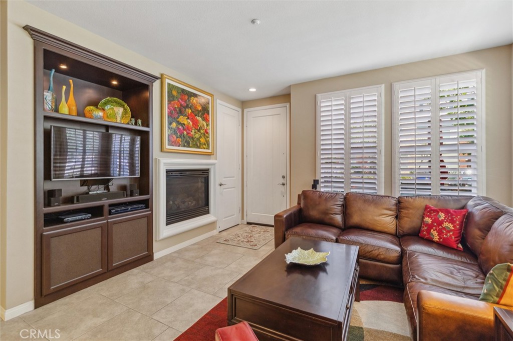 45 Brownstone Way