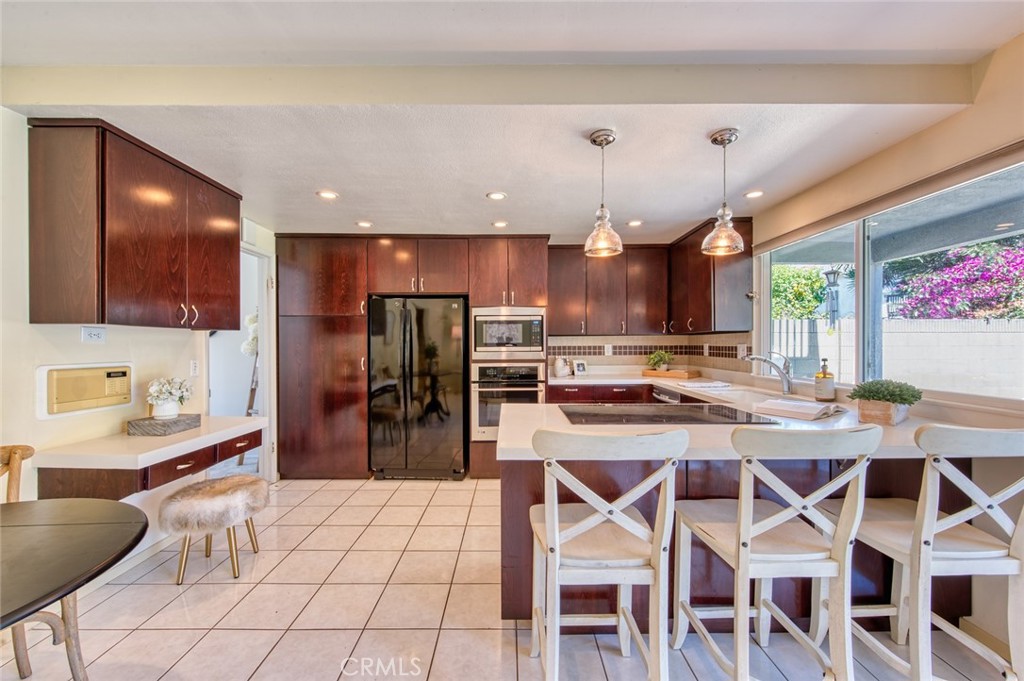 9631 Indian Wells Circle