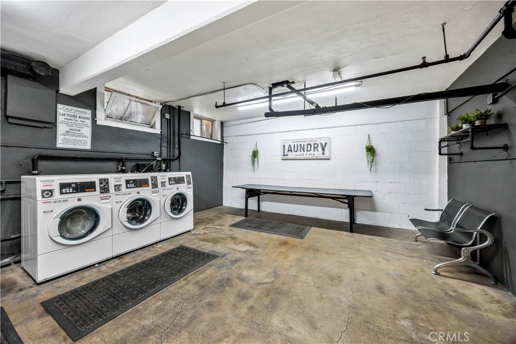 325 W 3rd Street 201