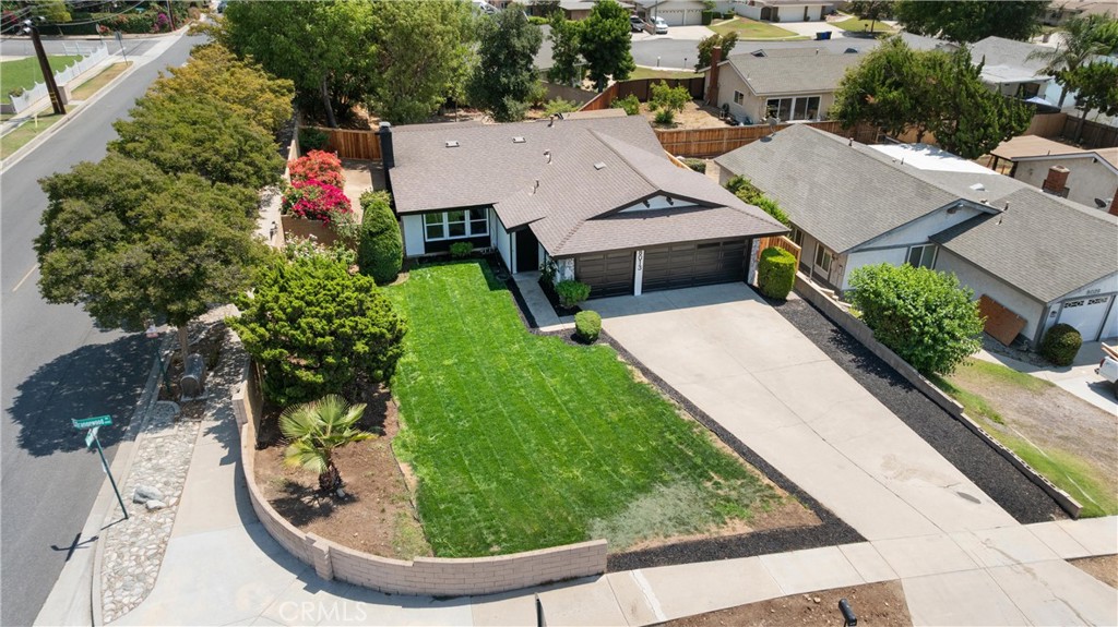 8013 Orangewood Drive