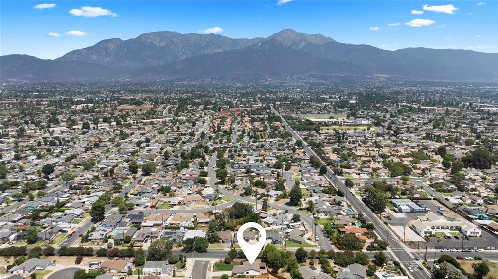 8013 Orangewood Drive