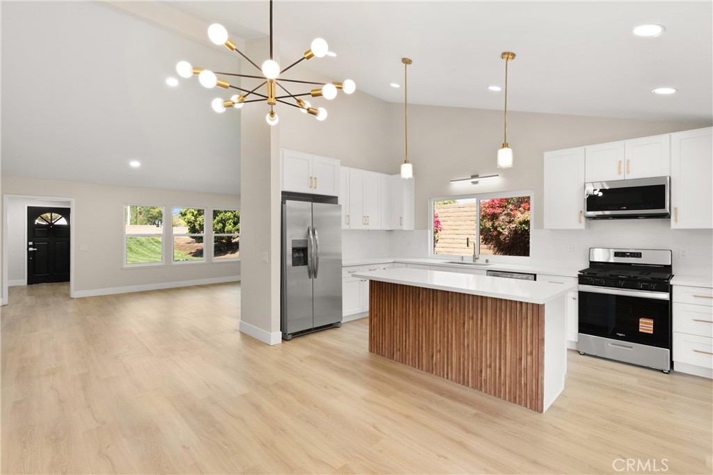 8013 Orangewood Drive