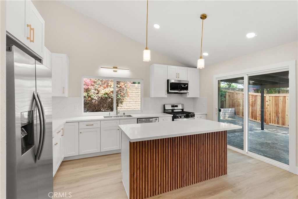 8013 Orangewood Drive