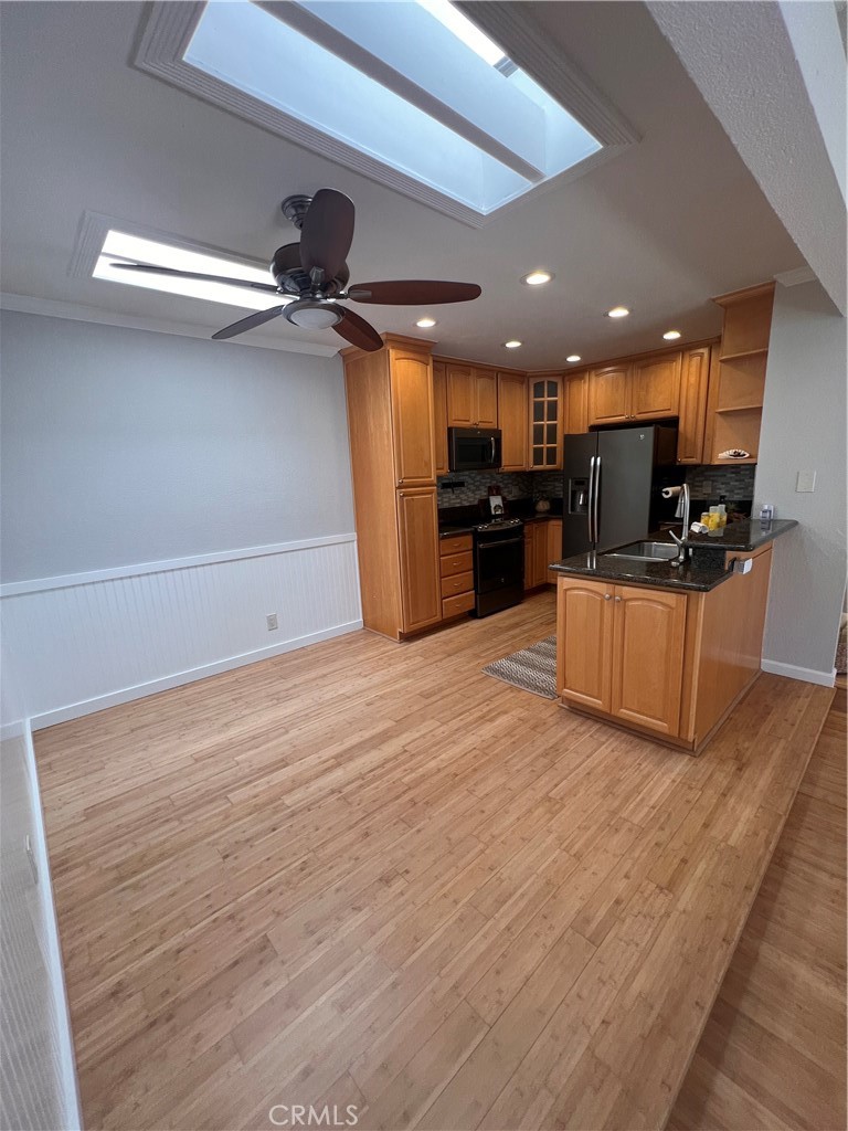 21372 Brookhurst Street 327
