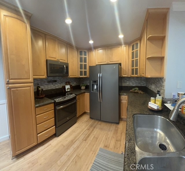 21372 Brookhurst Street 327
