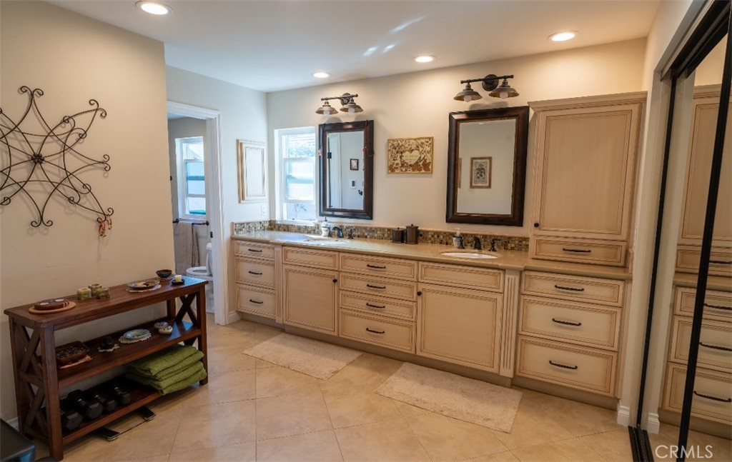 24275 Cherry Hills PL