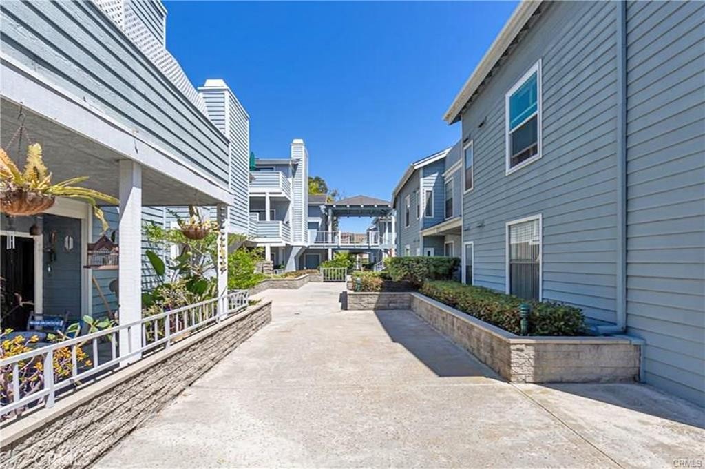 16960 Algonquin Street 2-103