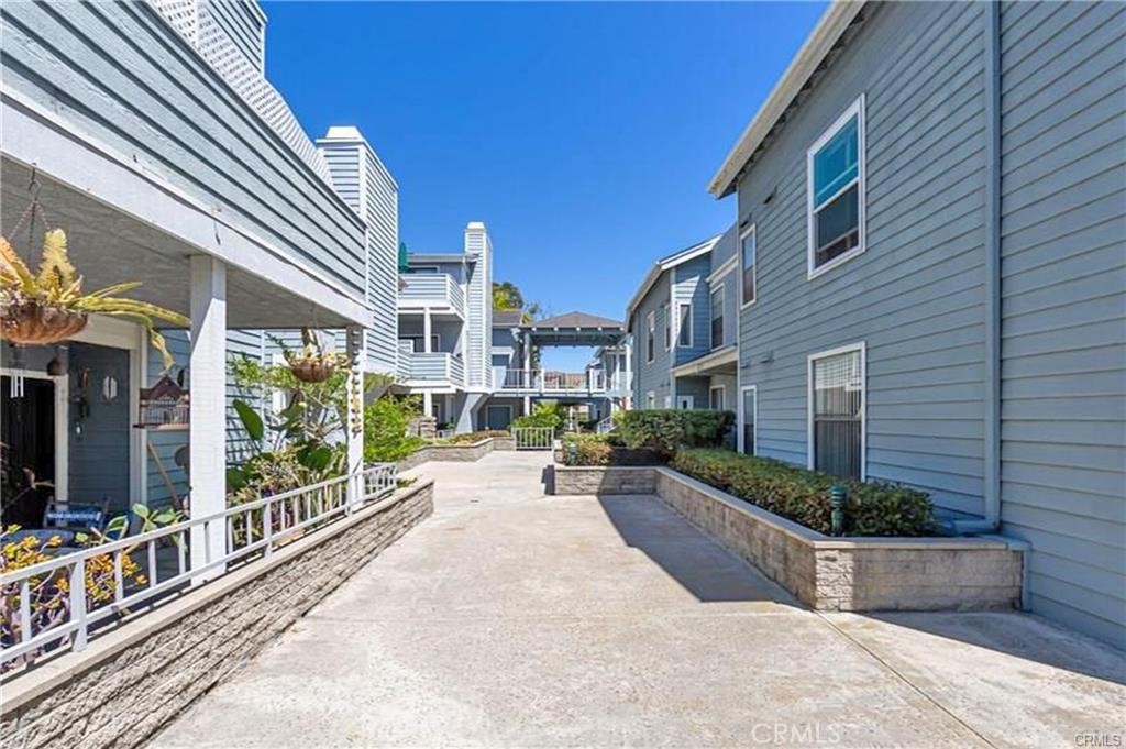 16960 Algonquin Street 2-103