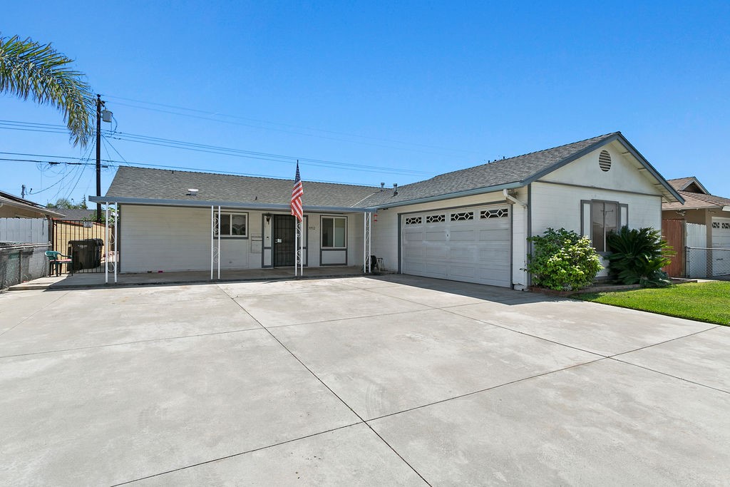 5932 Chinook Drive