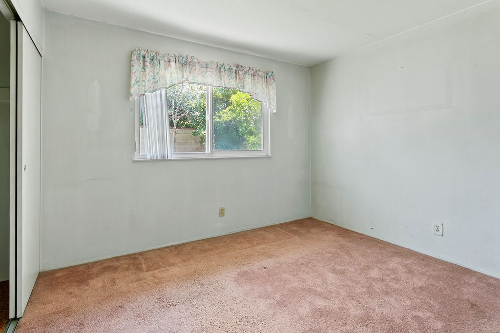 5932 Chinook Drive