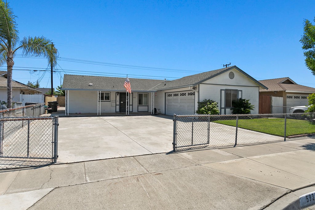 5932 Chinook Drive