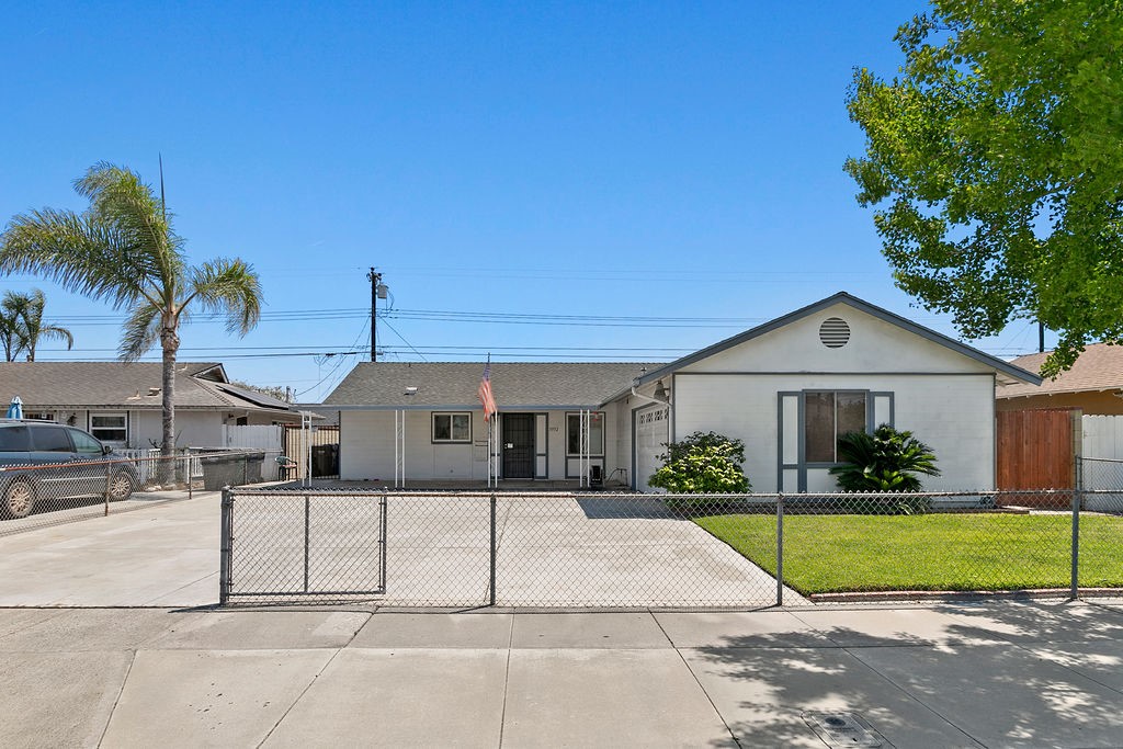 5932 Chinook Drive