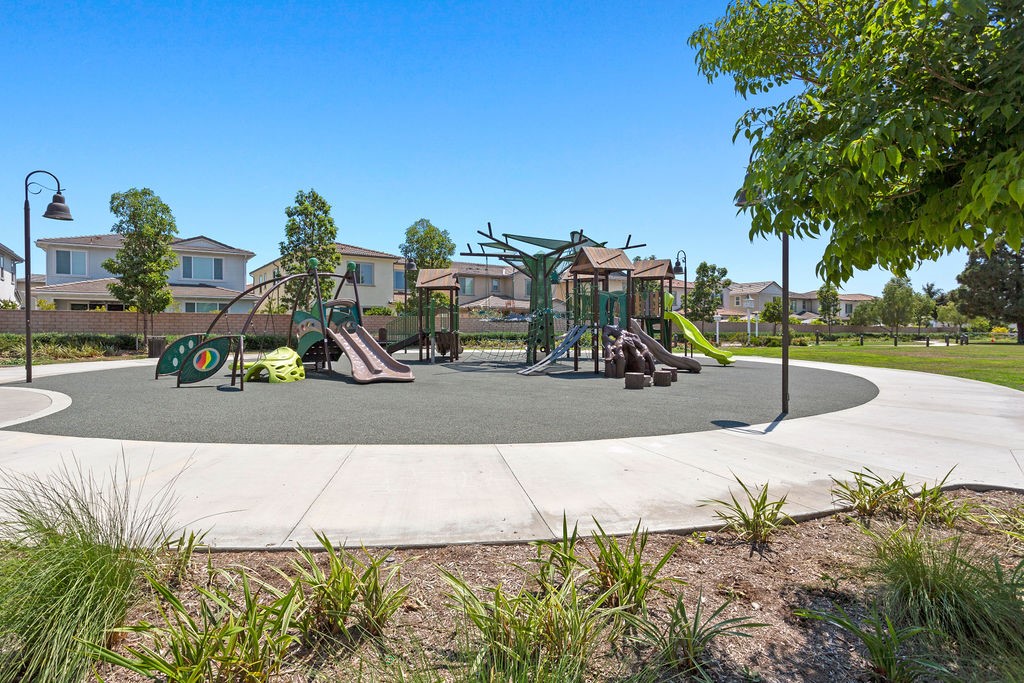 5932 Chinook Drive