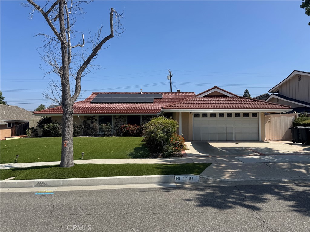 4401 E Fernwood Avenue