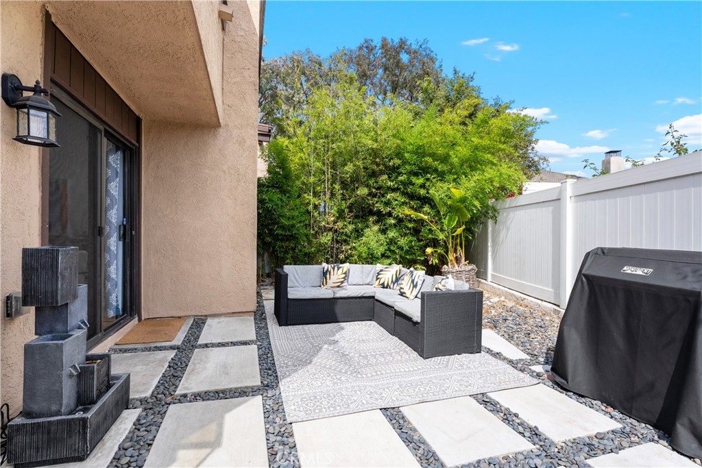915 Lombard Court