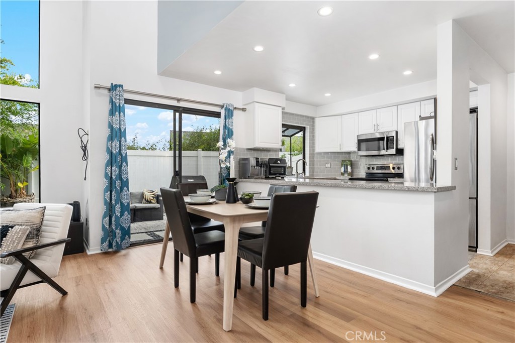 915 Lombard Court