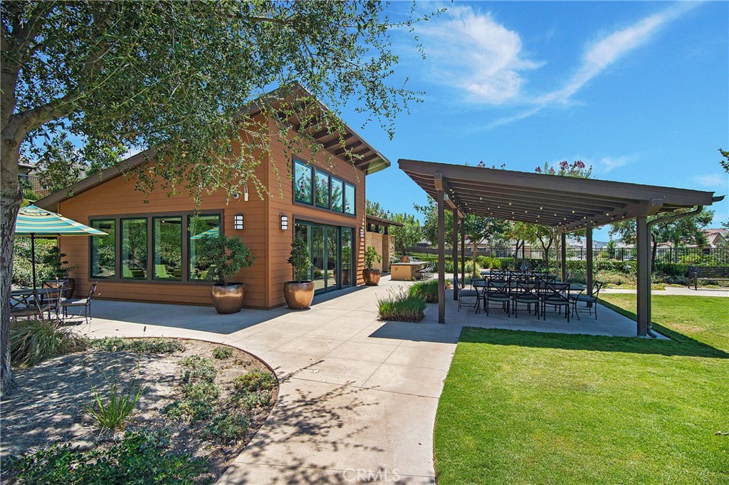 790 Sunrise Road