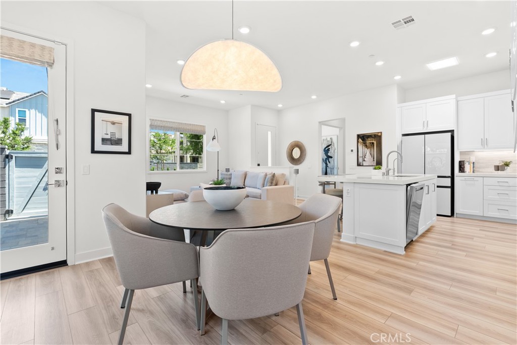 790 Sunrise Road