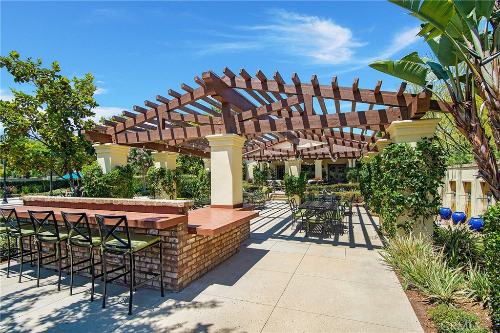 790 Sunrise Road