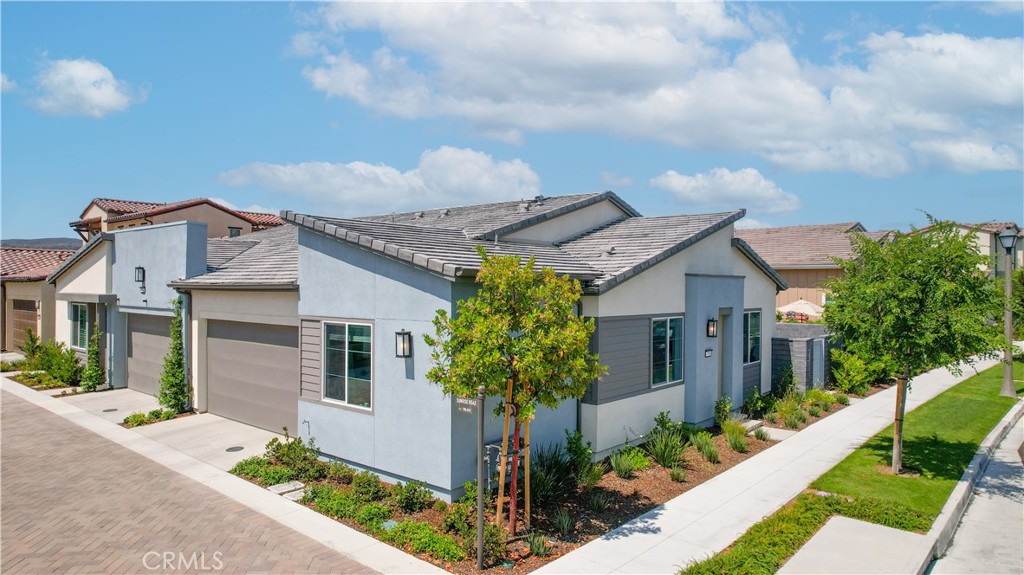 790 Sunrise Road