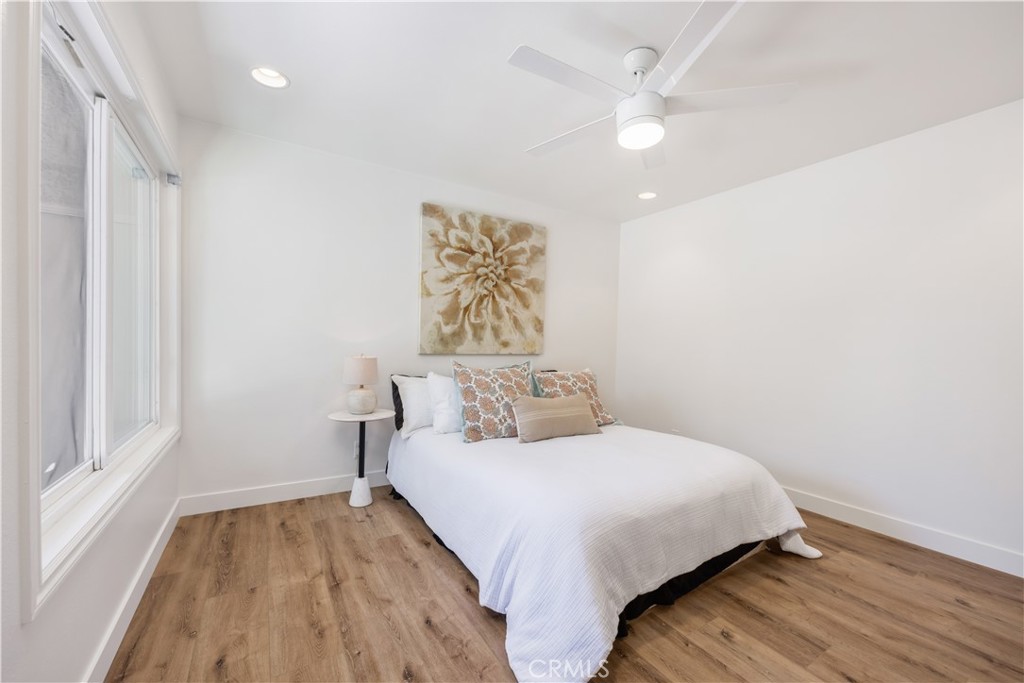 17292 Candleberry