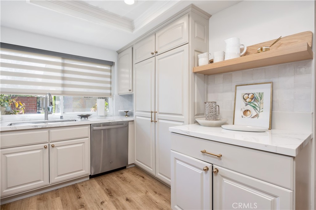 17292 Candleberry
