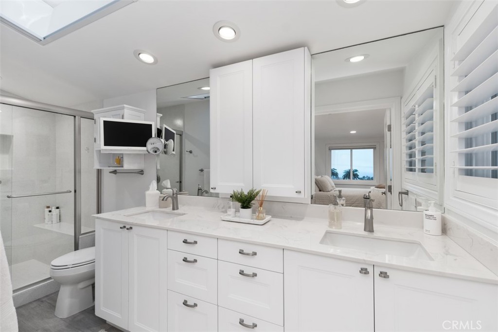 24386 Vista Point Lane