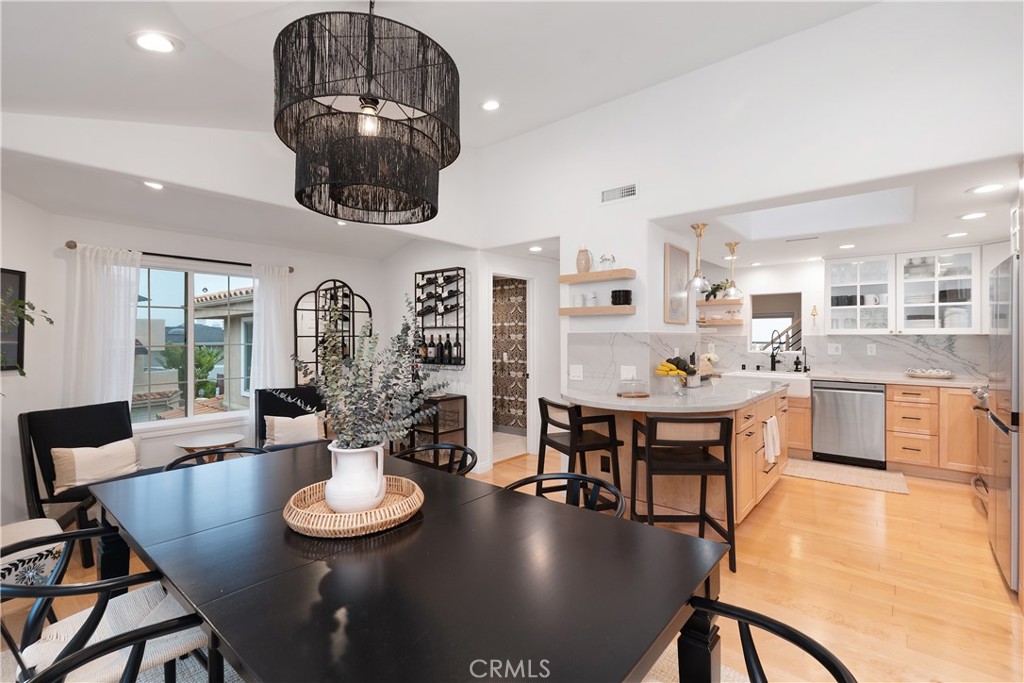 24386 Vista Point Lane