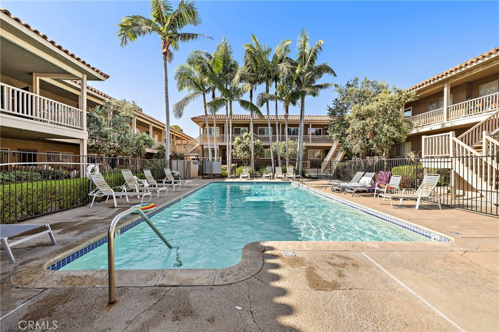611 S La Veta Park Circle CI229