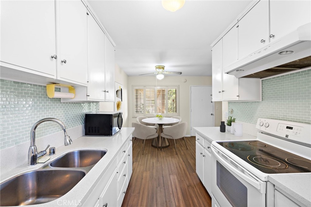 611 S La Veta Park Circle CI229