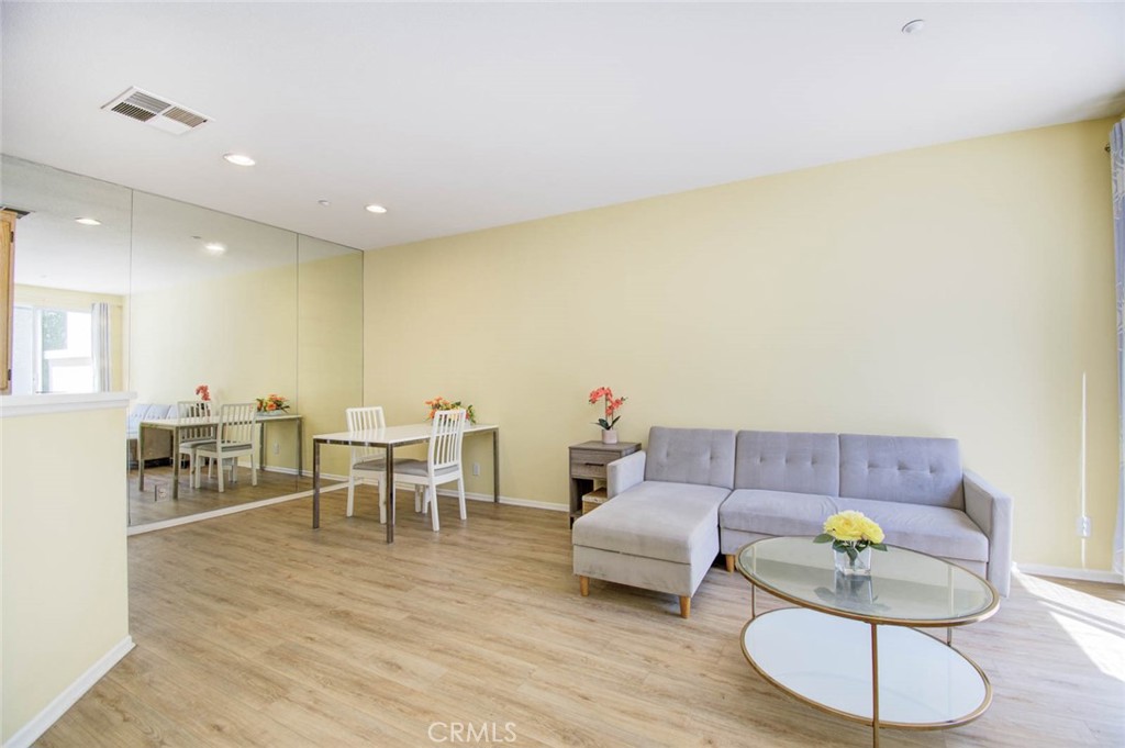902 Maplewood