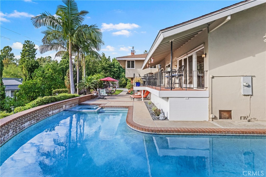 1481 Kensington Drive