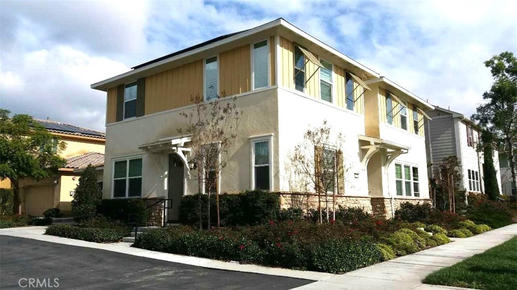 211 Wicker