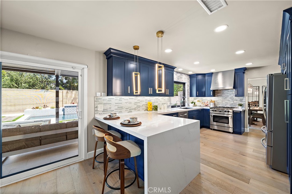 6431 Reubens Drive