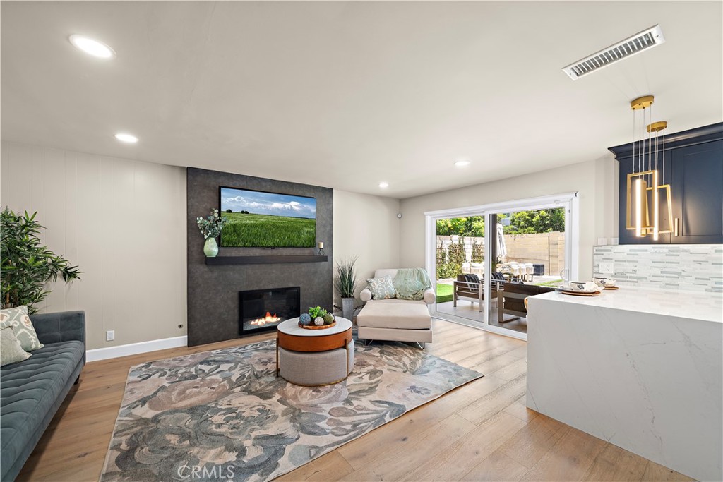 6431 Reubens Drive