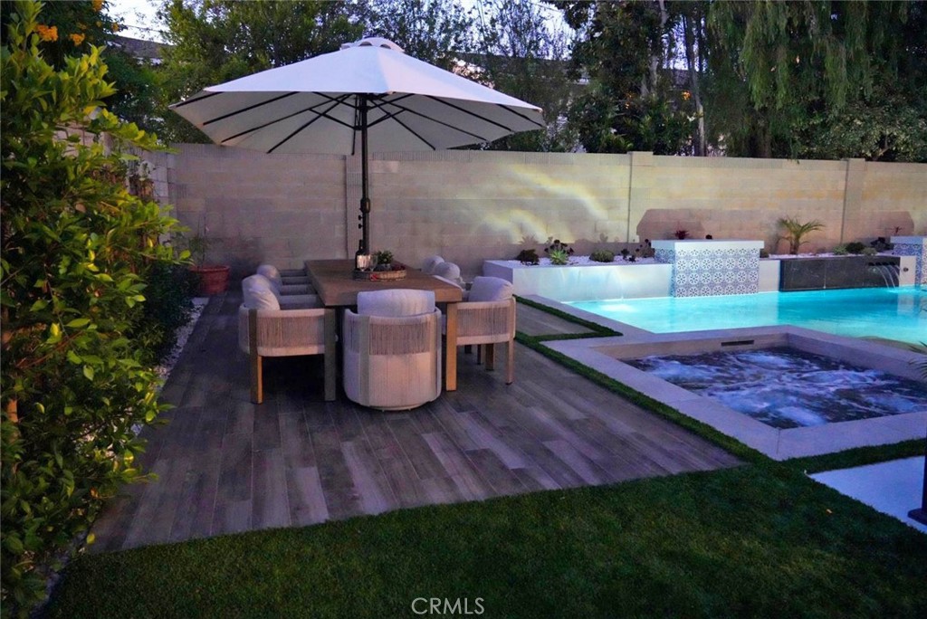 6431 Reubens Drive