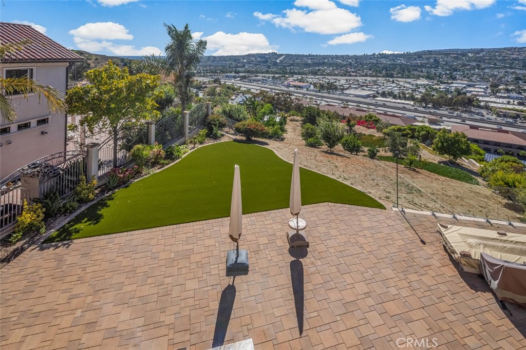 33561 Valle Road
