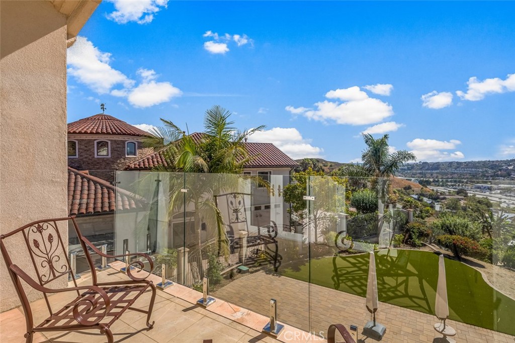 33561 Valle Road