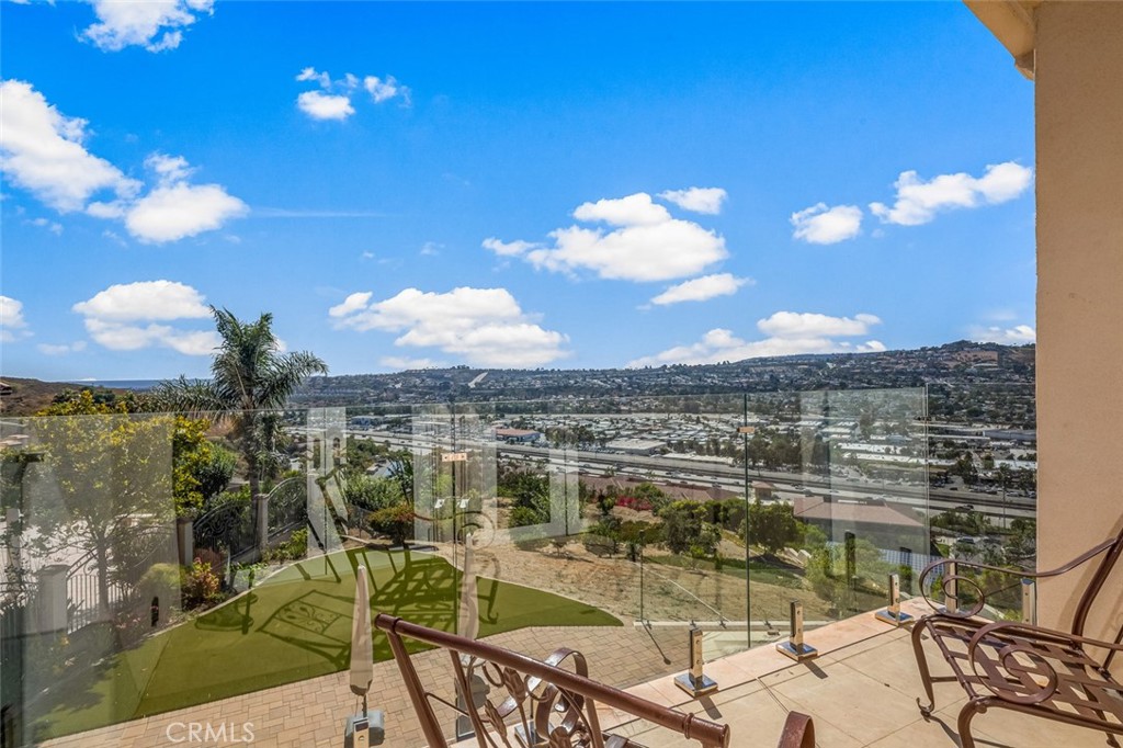 33561 Valle Road