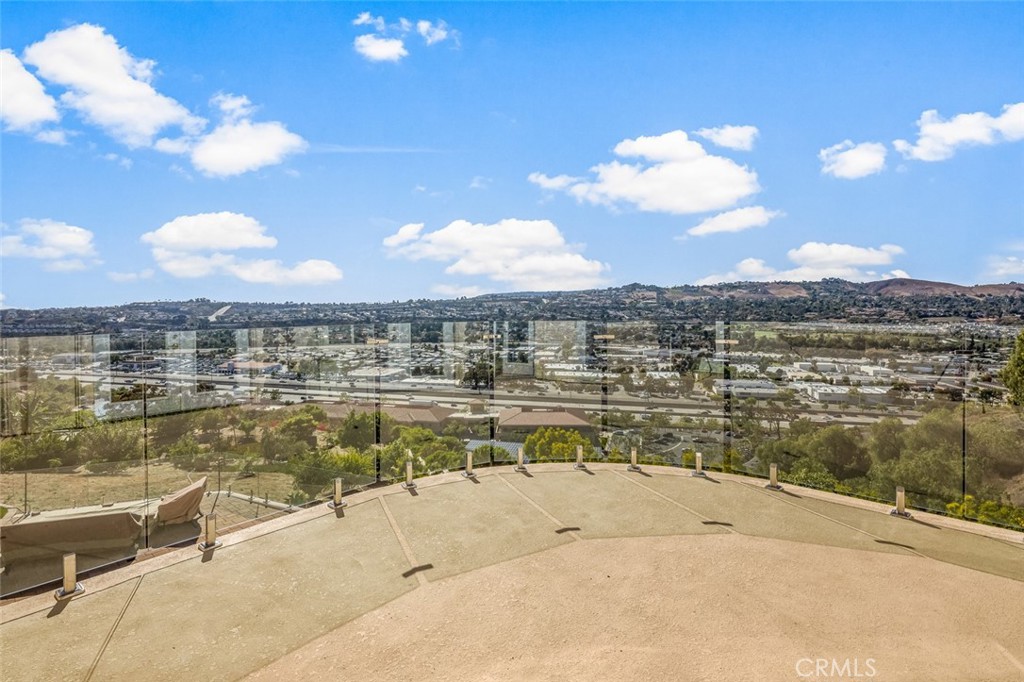 33561 Valle Road