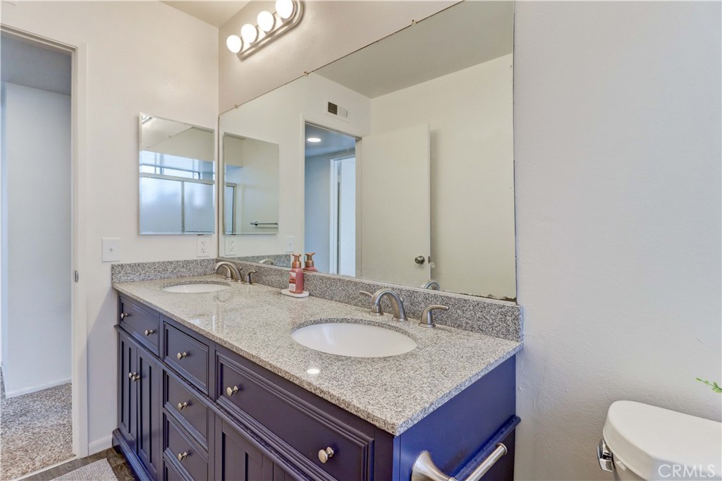 9001 Oceanwood Drive