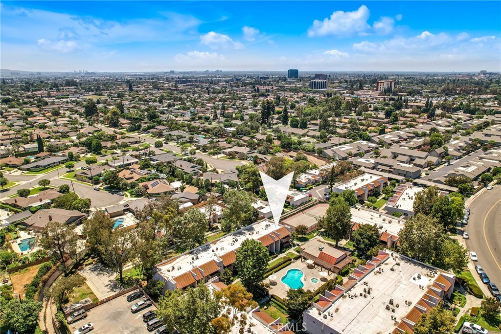 17562 Vandenberg Lane 12