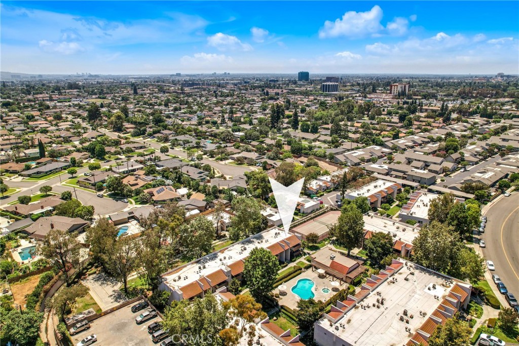 17562 Vandenberg Lane 12
