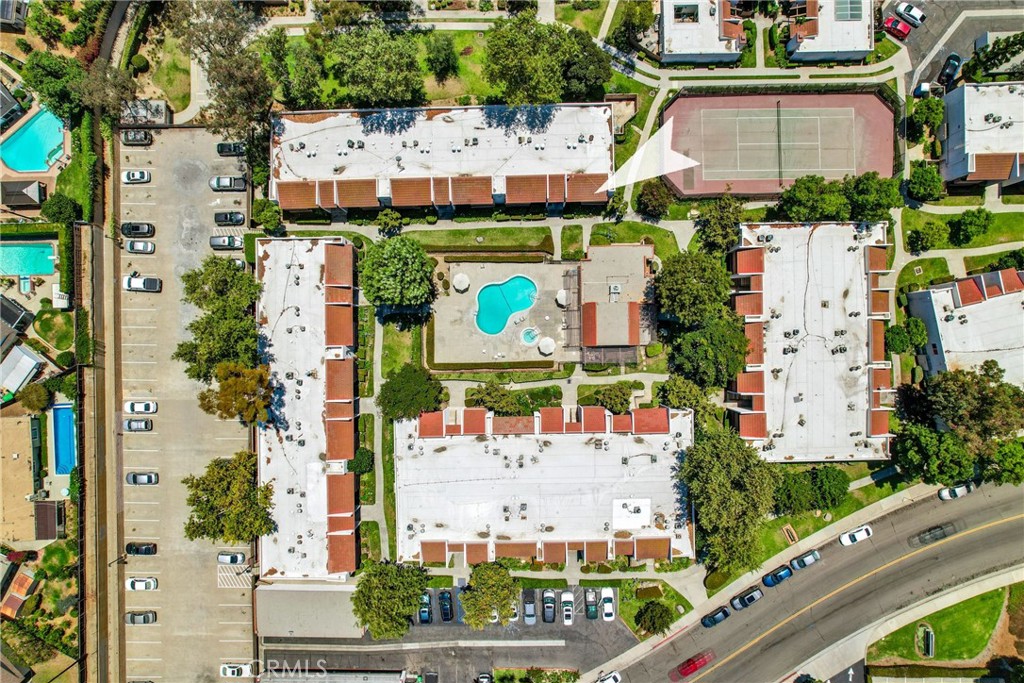 17562 Vandenberg Lane 12
