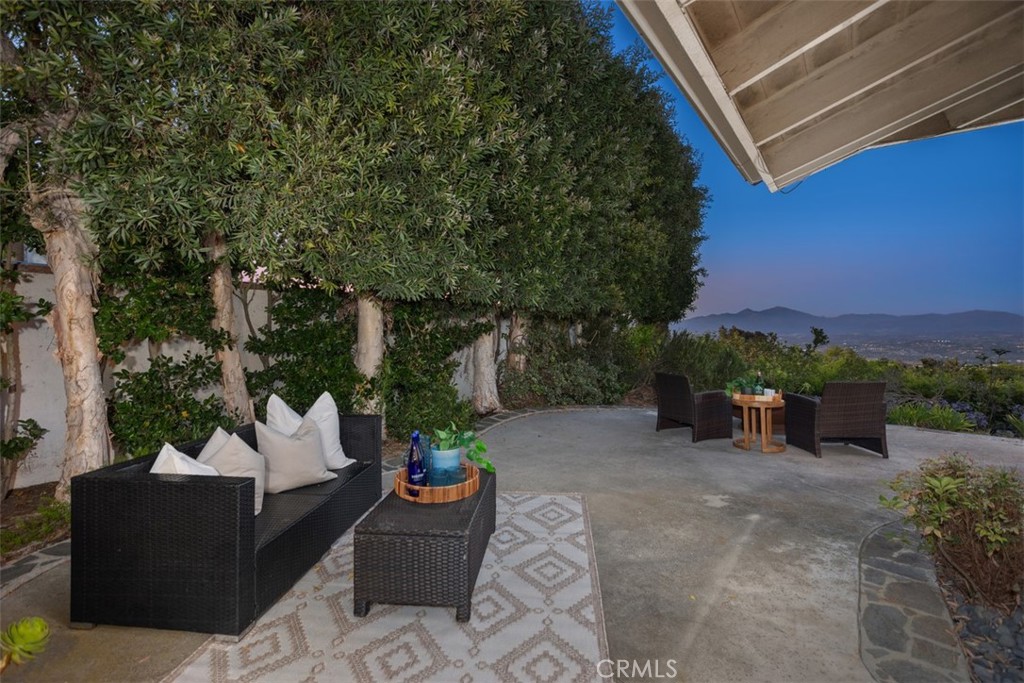 3180 Mountain View Drive